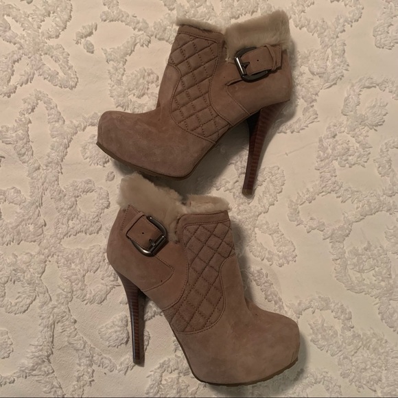 Like New! Guess Booties with Faux Fur - Picture 2 of 12